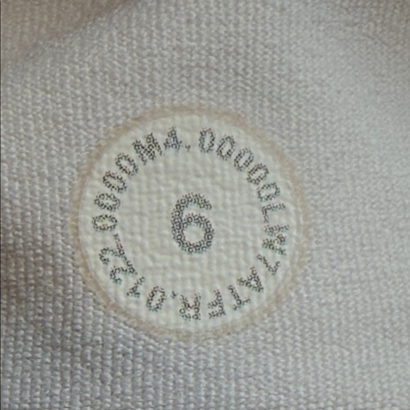 Lululemon Speed Up Short *2.5" White Size 6 Running Pockets Lined EUC - Picture 7 of 11